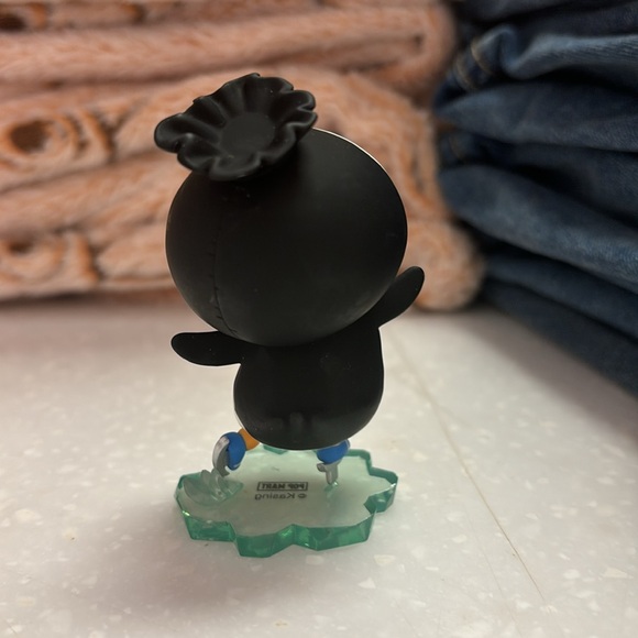 POPMART LABUBU ice skating figurine - Picture 3 of 5